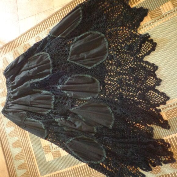 Karen Kane Boho Peasant Crocheted Maxi Skirt M Black Elastic Waist - Picture 2 of 14